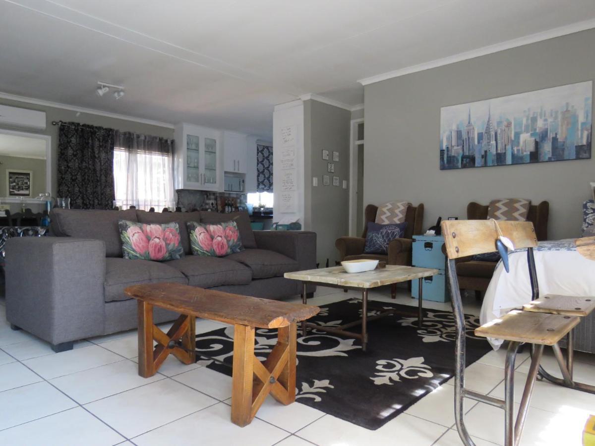 Apartamento 80 on Benade Bloemfontein Exterior foto